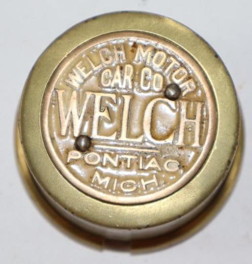 Welch Motor Car Co Brass Automobile Threaded Hubcap (1 of 2)