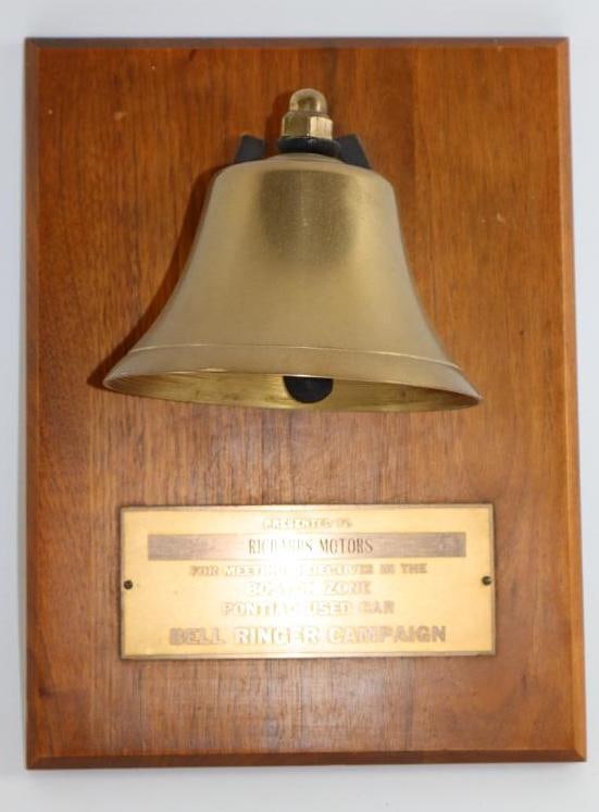 Pontiac Used Car Bell Ringer Campaign Achievement Plaque: 9" x 12" x 7"