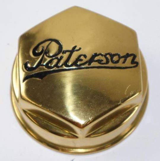 Paterson Brass Automobile Threaded Hubcap (1 of 2)