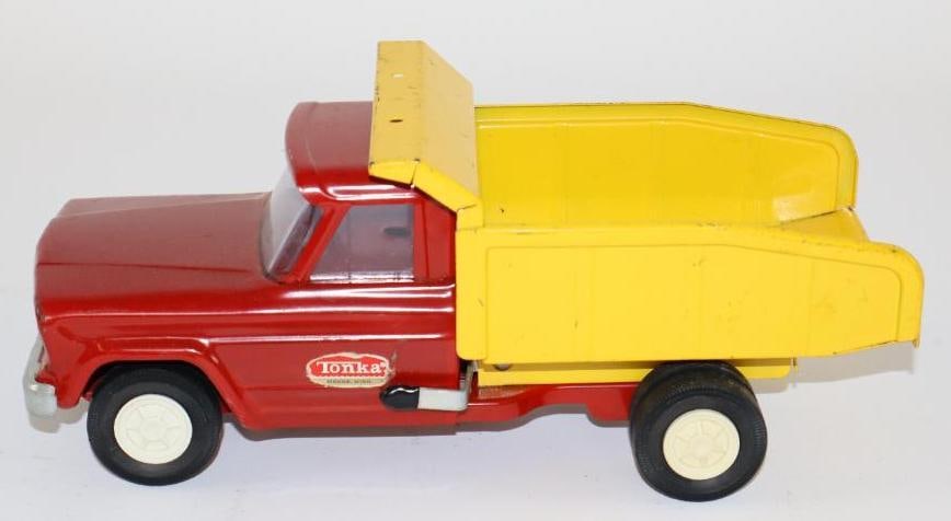 1980's Tonka Jeep Pressed Steel Dually Dump Truck: 9.5"