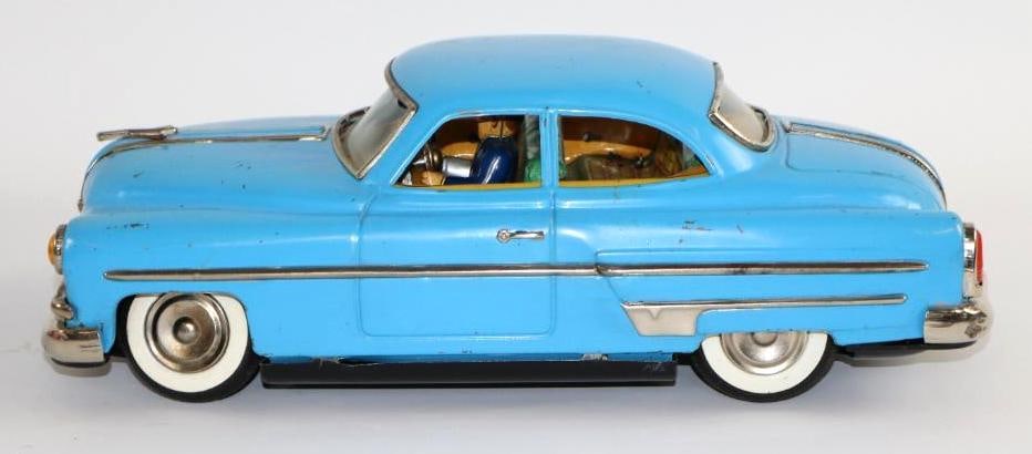 1940's-1950's Chiko Blue Pontiac Coupe Friction Tin Toy Car from Japan (1 of 4)