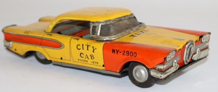 1950's Ford Edsel Taxi City Cab Friction Litho Tin Toy Car from Japan: 7.25"