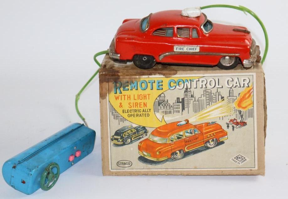 1950's Straco Fire Chief Sedan Battery Operated Tin Toy Car w/ Box: 7.75"