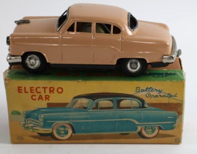 1950's Nomura Electrocar Battery Operated Tin Toy Car w/ Box: 7.75"