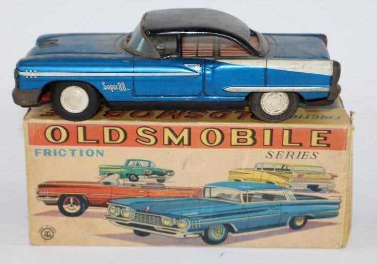1950's Nomura Oldsmobile Super 88 Friction Tin Toy Car w/ Box (1 of 3)