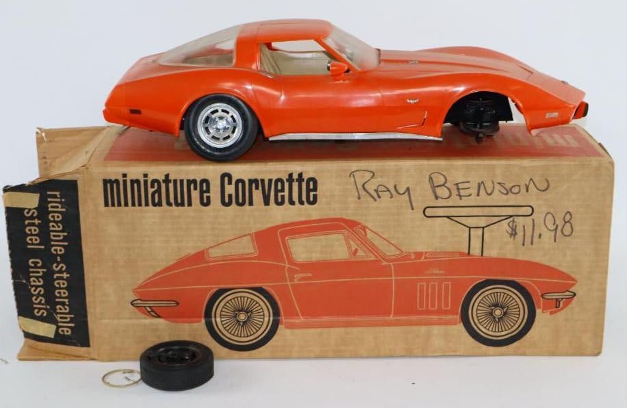 1960's Miniature Corvette by Republic Tool and Die Corporation Los Angeles Ca w/ Box (1 of 3)