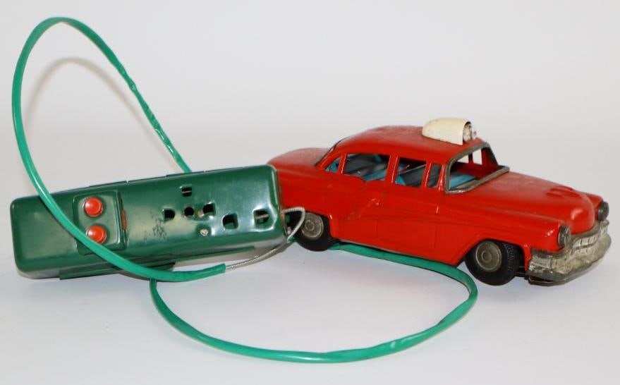 1940's-1950's Line Mar Police Red Coupe Battery Operated w/ Remote Control Tin Toy Car from Japan (1 of 3)