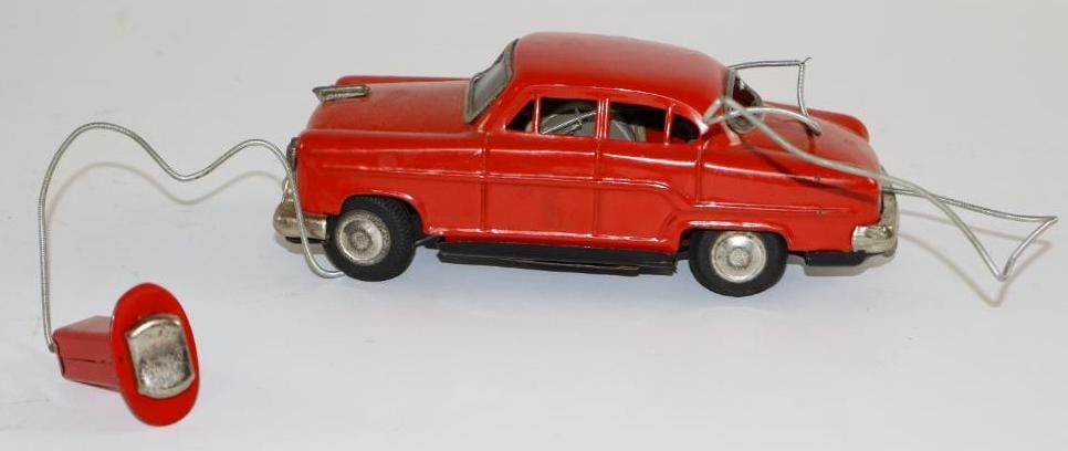1940's-1950's Line Mar Red Sedan Battery Operated w/ Remote Control Tin Toy Car from Japan (1 of 3)