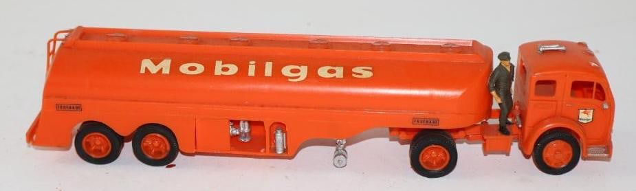 1950's Mobil Gas Plastic Tanker Truck Model (1 of 3)