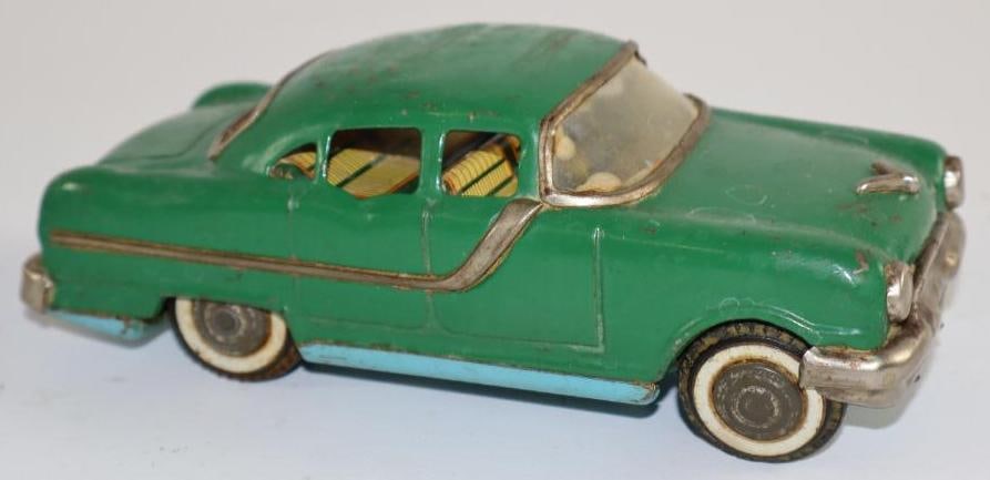 1950's- 1960's Pontiac Sedan Friction Toy Tin Car From Japan (1 of 3)