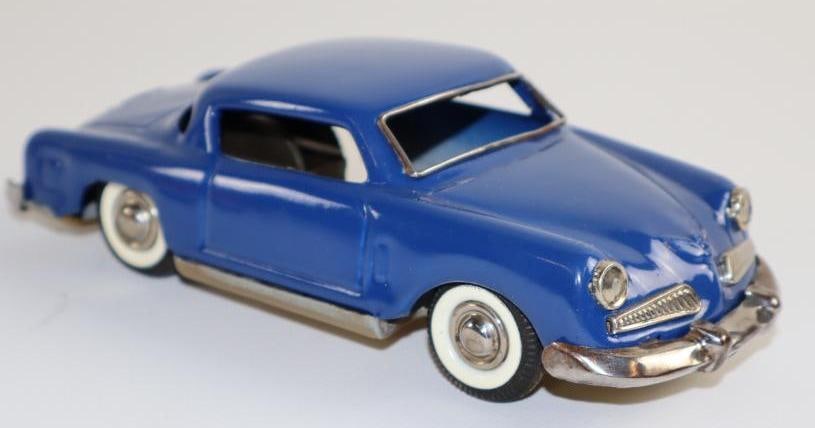 1950's -1960's Marusan Toy Co. Blue Coupe Friction Tin Toy Car From Japan (1 of 3)