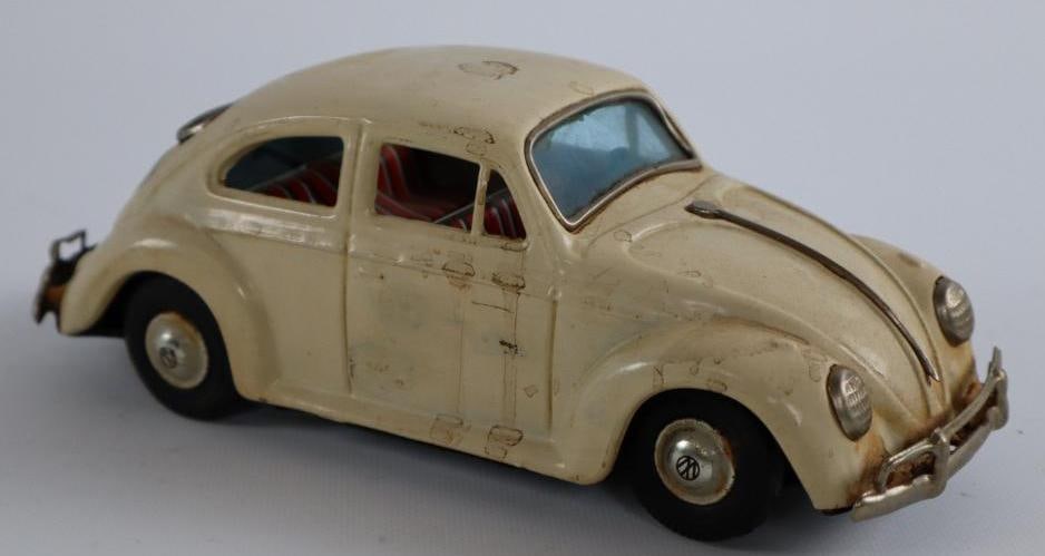 1950's -1960's VW Beetle Battery Operated Tin Toy Car From Japan: 8"