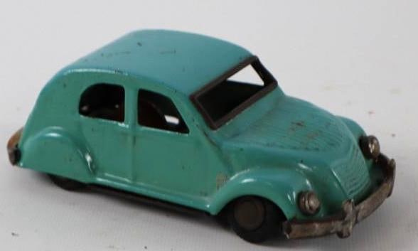 1950's -1960's Citroen 2CV Friction Tin Toy Car From Japan (1 of 3)
