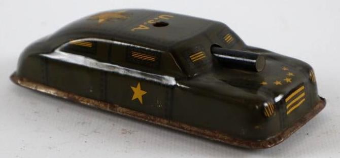 1950's -1960's Argo Army Tank Wind Up Tin Toy Car: 4.25"