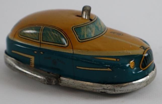1950's -1960's Yonezawa Toy Co. Wind Up Tin Toy Car From Japan (1 of 3)