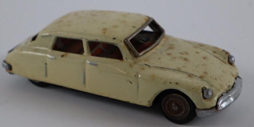 1950's -1960's Citroen Sedan Friction Tin Toy Car From Japan (1 of 3)