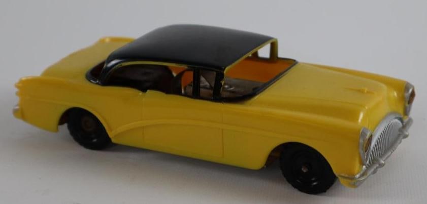 1950's -1960's Ideal Toy  Corp. Buick Riviera Battery Operated Plastic Toy Car From USA (1 of 3)