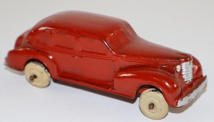 1938 Auburn Rubber Co Oldsmobile 6 Sedan Toy Car (1 of 3)