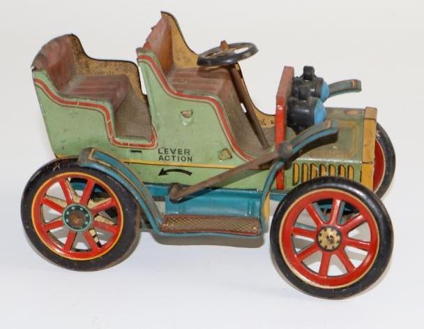 1920's Masaduya Touring Car Friction Tin Toy Car (1 of 3)