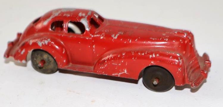 1930's Manoil Coupe Die Cast Toy Car (1 of 3)