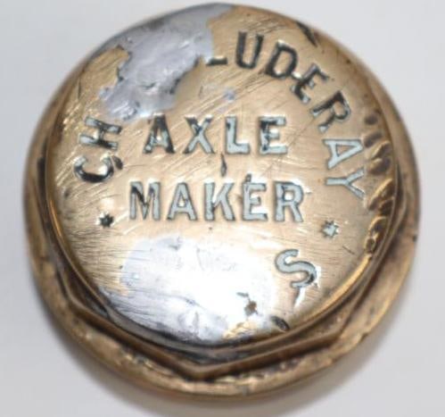 Brass Axel Maker Threaded Automobile Hub Cap: 2.75" diameter has repairs