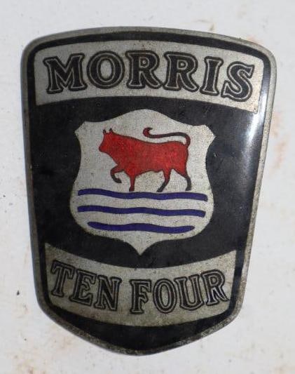 1934-1935 Morris Ten Four Radiator Emblem Badge (1 of 2)