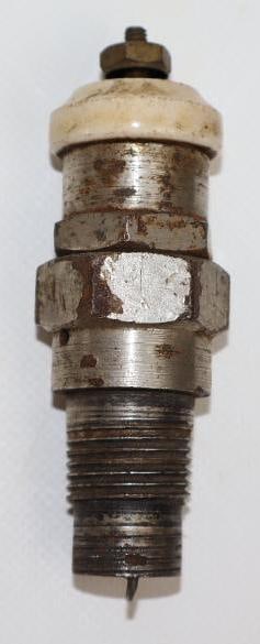 Early Kant Sreak St. Louis MO Spark Plug: 3.5"