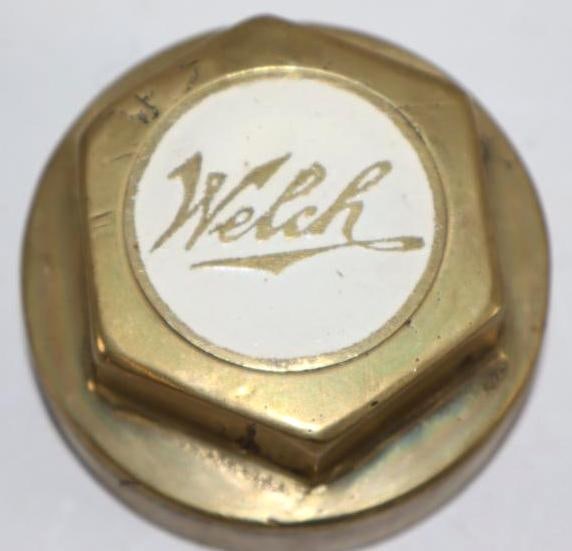 Brass Welch Threaded Automobile Hub Cap (1 of 2)
