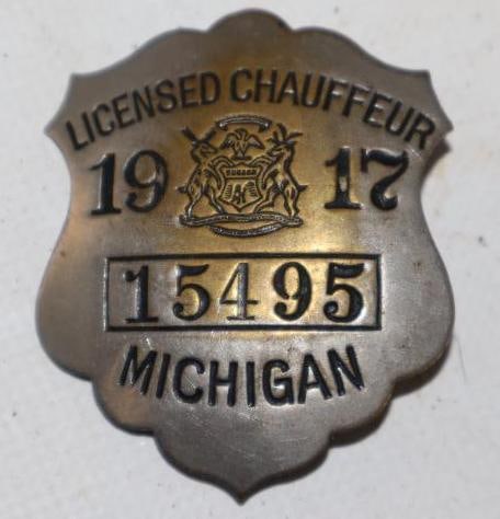 1917 Michigan Licensed Chauffeur Pin Badge (1 of 2)
