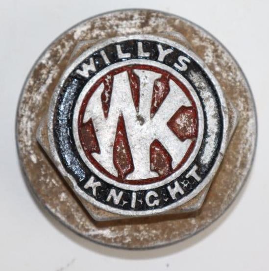 Willys Knight Threaded Automobile Hub Cap (1 of 2)