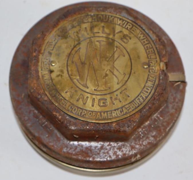 Willys Knight Quick Change Houk Wire Wheel Threaded Automobile Hub Cap (1 of 2)