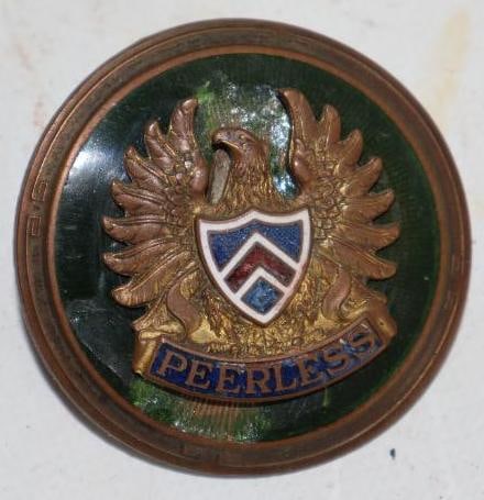 1923-1924 Peerless Radiator Emblem Badge (1 of 2)
