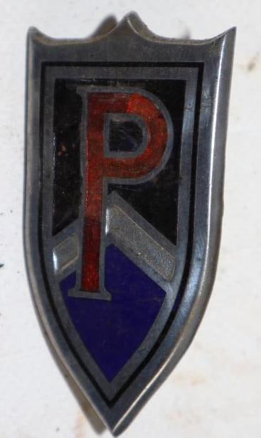 1929 Peerless Radiator Emblem Badge (1 of 2)