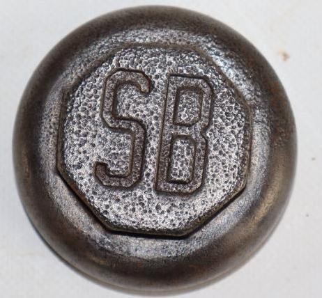 Scripps Booth Cycle Car Threaded Automobile Hub Cap (1 of 2)