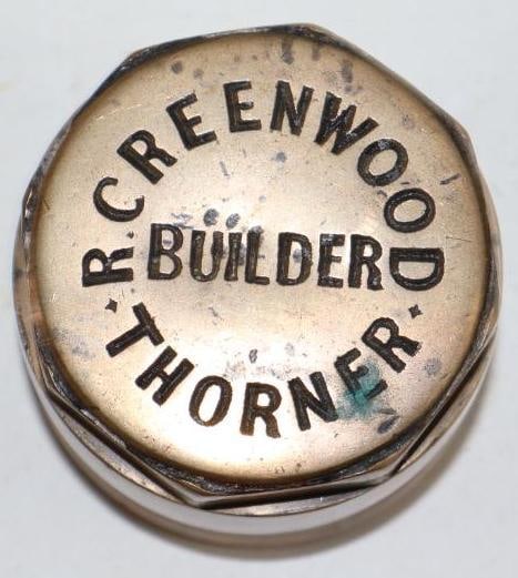 Brass R.Creenwood Carriage Builder Thorner Threaded Automobile Hub Cap (1 of 2)