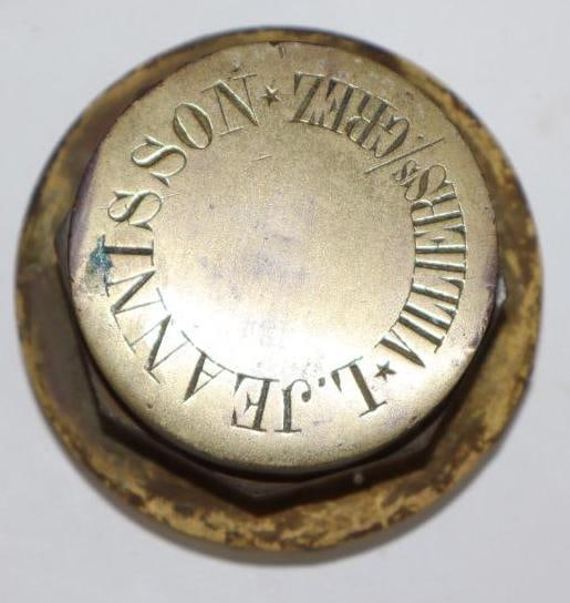 Brass L. Jeannis Son Villiers GrezThreaded Automobile Hub Cap: 3.25" diameter