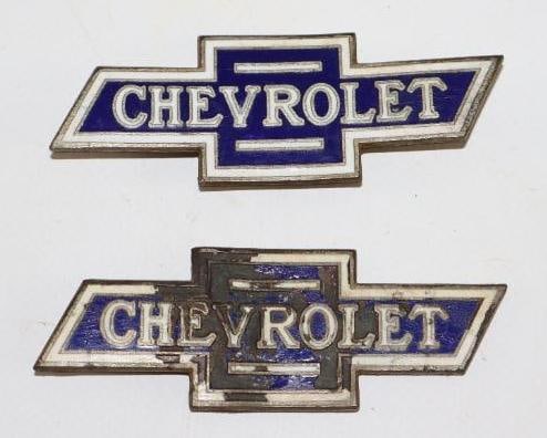Group of 2 1932-1933 Chevrolet Radiator Emblem Badges (1 of 2)