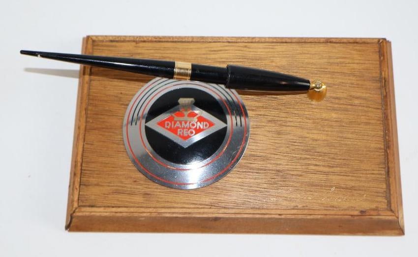 Diamond Reo Advertising Pen Holder: 8"x 5"x 7"