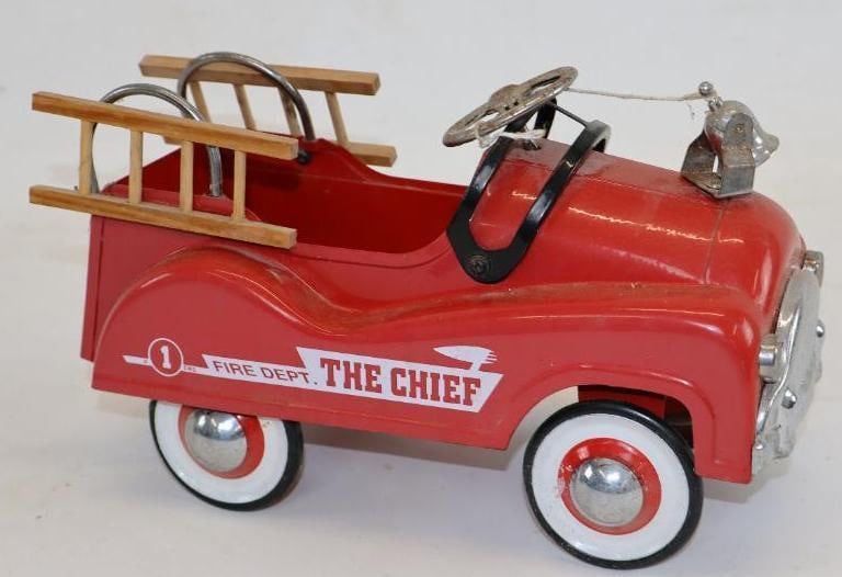 Fire Dept 1 Engine Chief Pedal Car Toy (1 of 3)