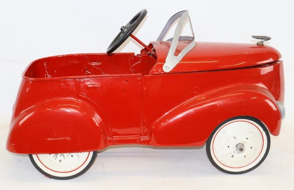 1940's Chevrolet  Pedal Car (1 of 4)