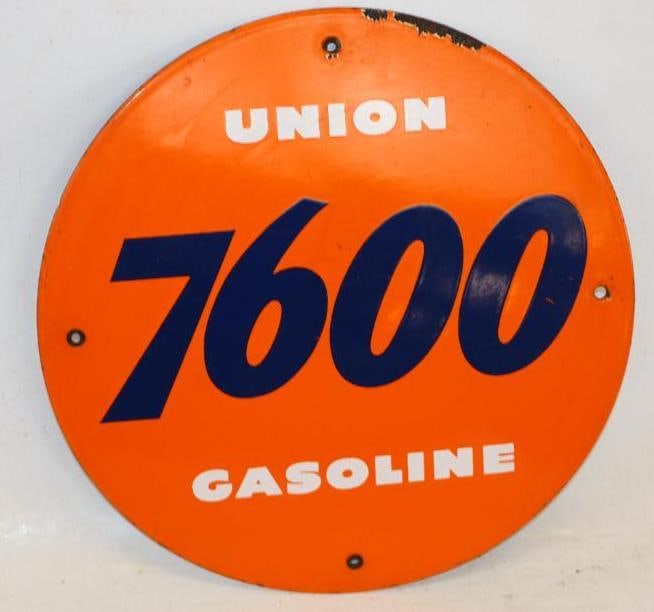Union 7600 Gasoline Porcelain Advertising Gas Pump Plate (1 of 2)
