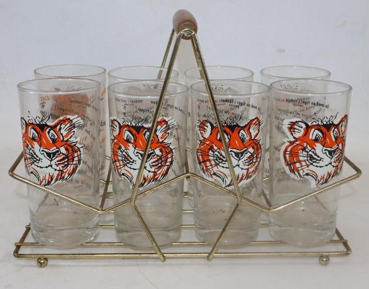 Group of 8 Esso Put Some Tiger In Your tank Advertising Glasses w/ Carrier: 12" x 6" x 8.5"