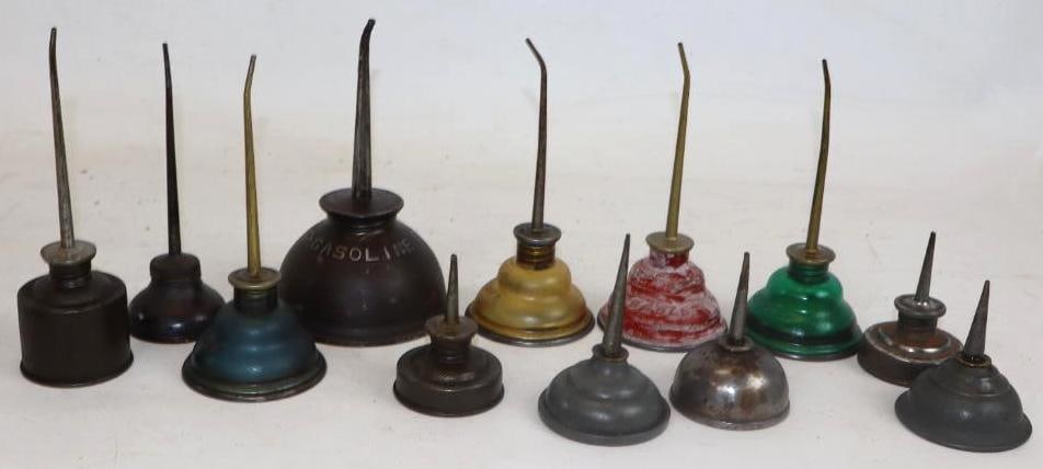 Group of 12 Household Round Handy Oiler Cans (1 of 4)