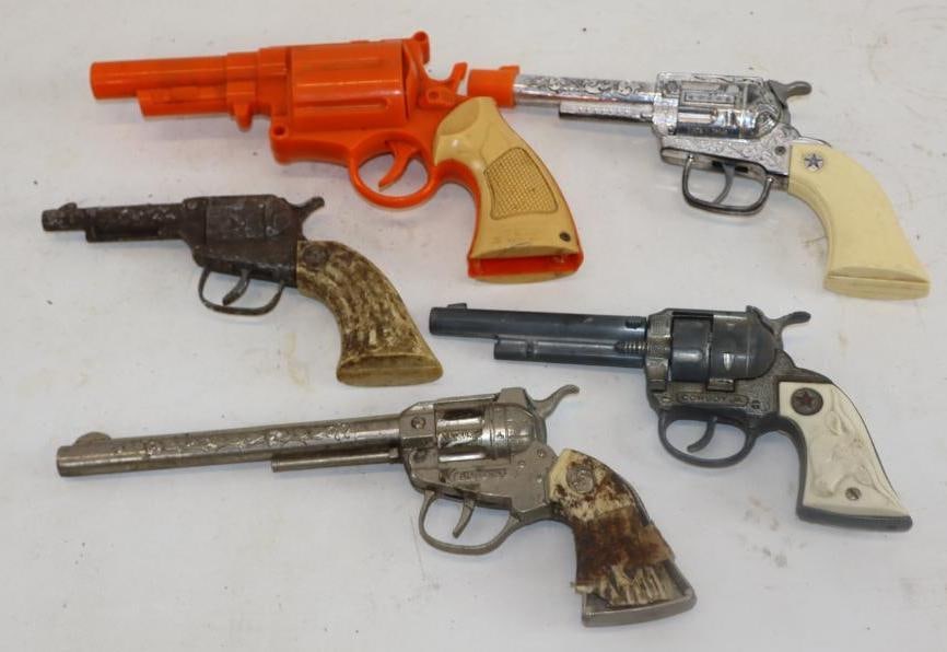 Group of 5 Different Revolver Toy Guns: 9" x 6" x 2" largest