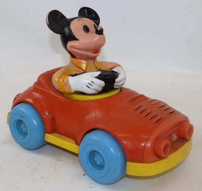 1970's Walt Disney Mickey Mouse Pull Along Toy (1 of 2)