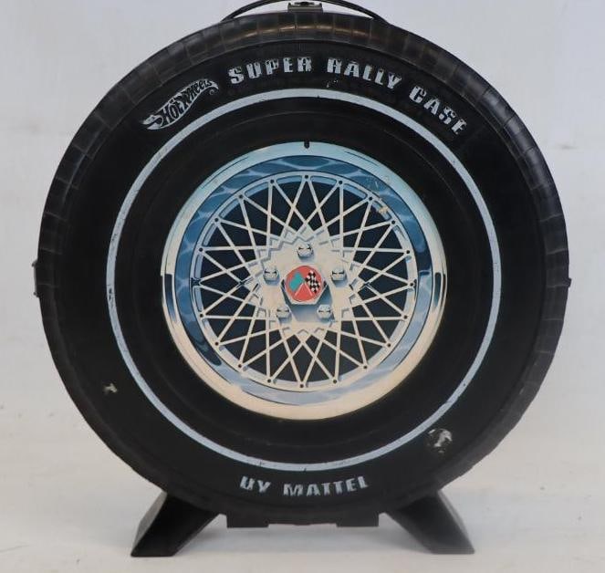 1968 Mattel Hot Wheels Super Rally Car Carrying Case (1 of 2)
