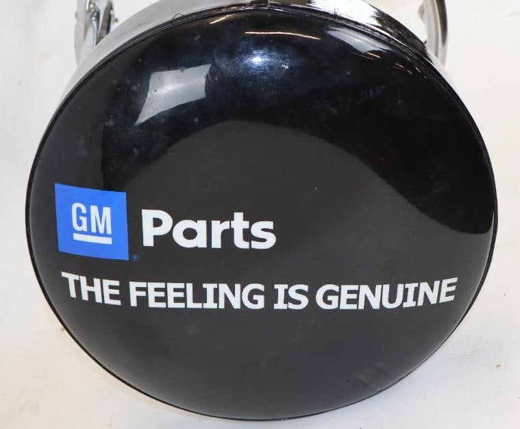 GM Parts the Feeling Is Genuine Advertising Work Stool (1 of 5)