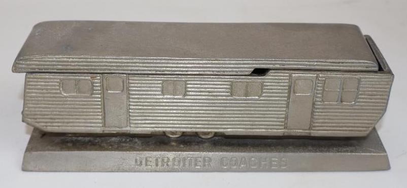 Detroiter Coaches Camping Trailer Advertising Desk Top Paper Weight (1 of 3)