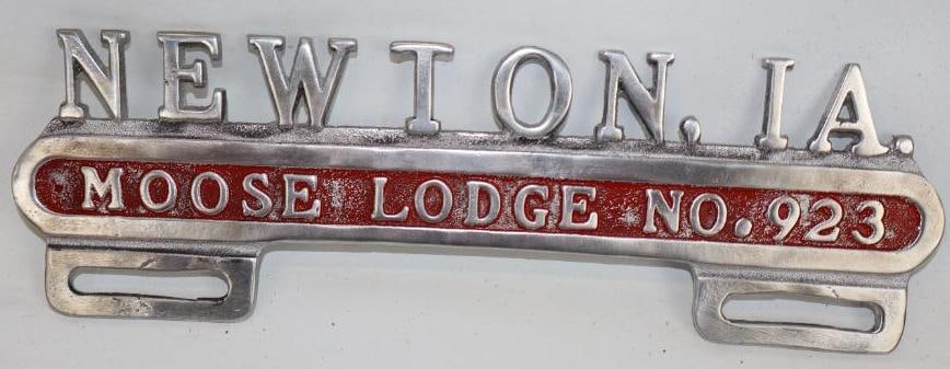 Newton Iowa Moose Lodge #923 Aluminum Recast Advertising License Plate Topper (1 of 2)