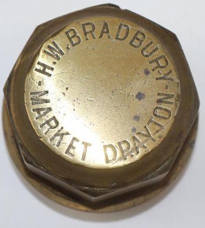 H. W. Bradbury Market DP. Ayton Carriage Brass Automobile Threaded Hubcap: 2.50" diameter